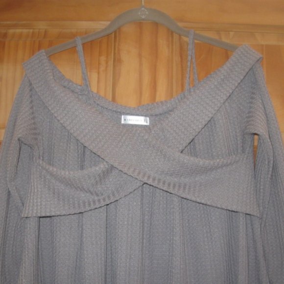 Dressfo Open Shoulder Light Khaki Crisscross Tunic Sweater - Picture 2 of 3